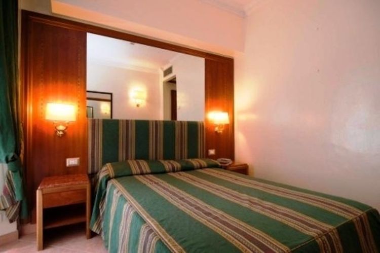 Raeli Floridia Hotel Roma