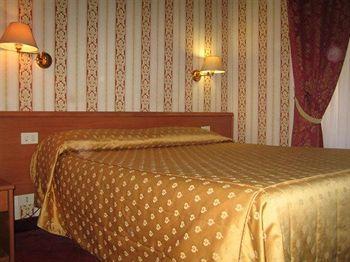 Raeli Floridia Hotel Roma