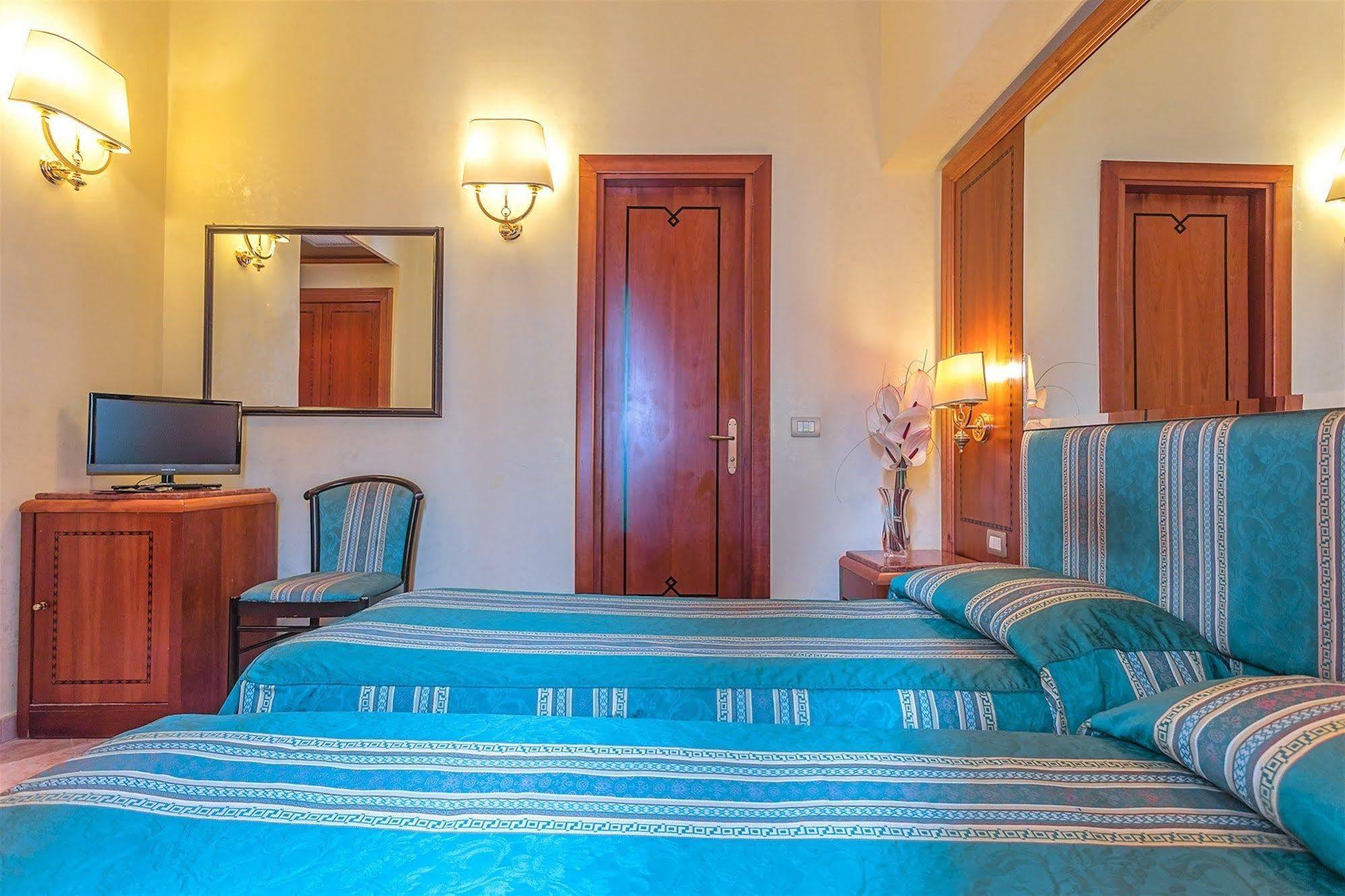 Raeli Floridia 3* Roma